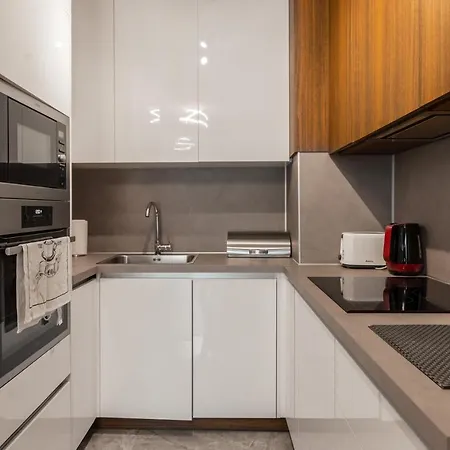 Apartment Comfy & Modern In Studentski Grad Sofia