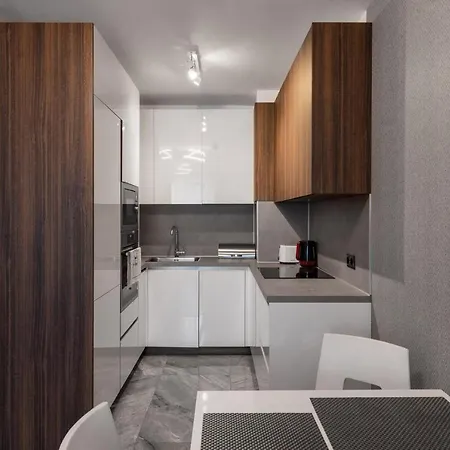 Apartment Comfy & Modern In Studentski Grad Sofia